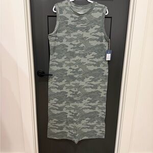 Universal Thread Green Camo Midi Dress